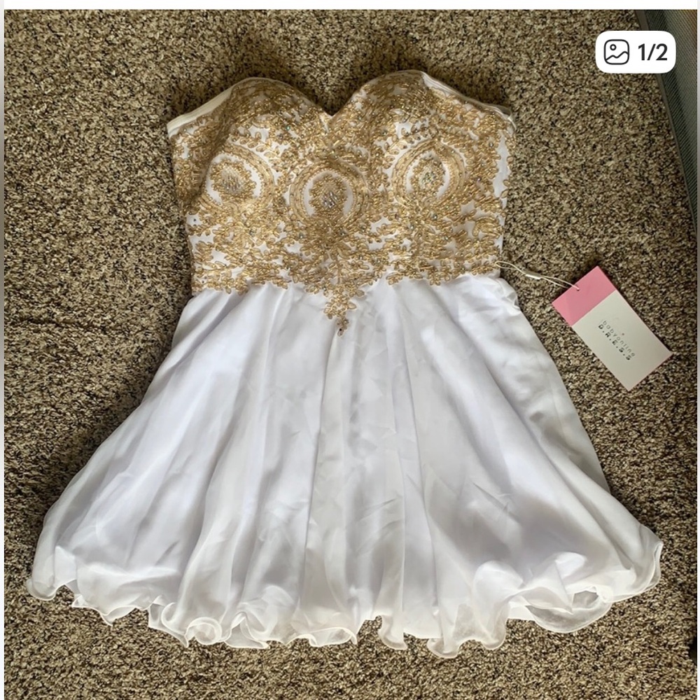 Elegant White and Gold short size 12 prom quinceañera dress